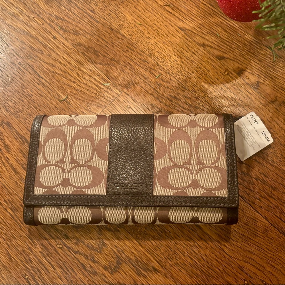 Coach Signature Brown and Cream Wallet